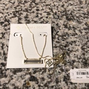 Kendra Scott “Leanor”- Gold